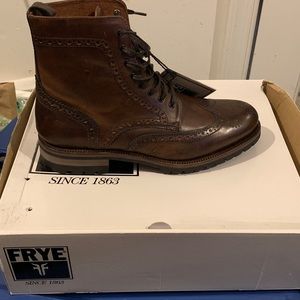 frye george lug brogue chelsea boot